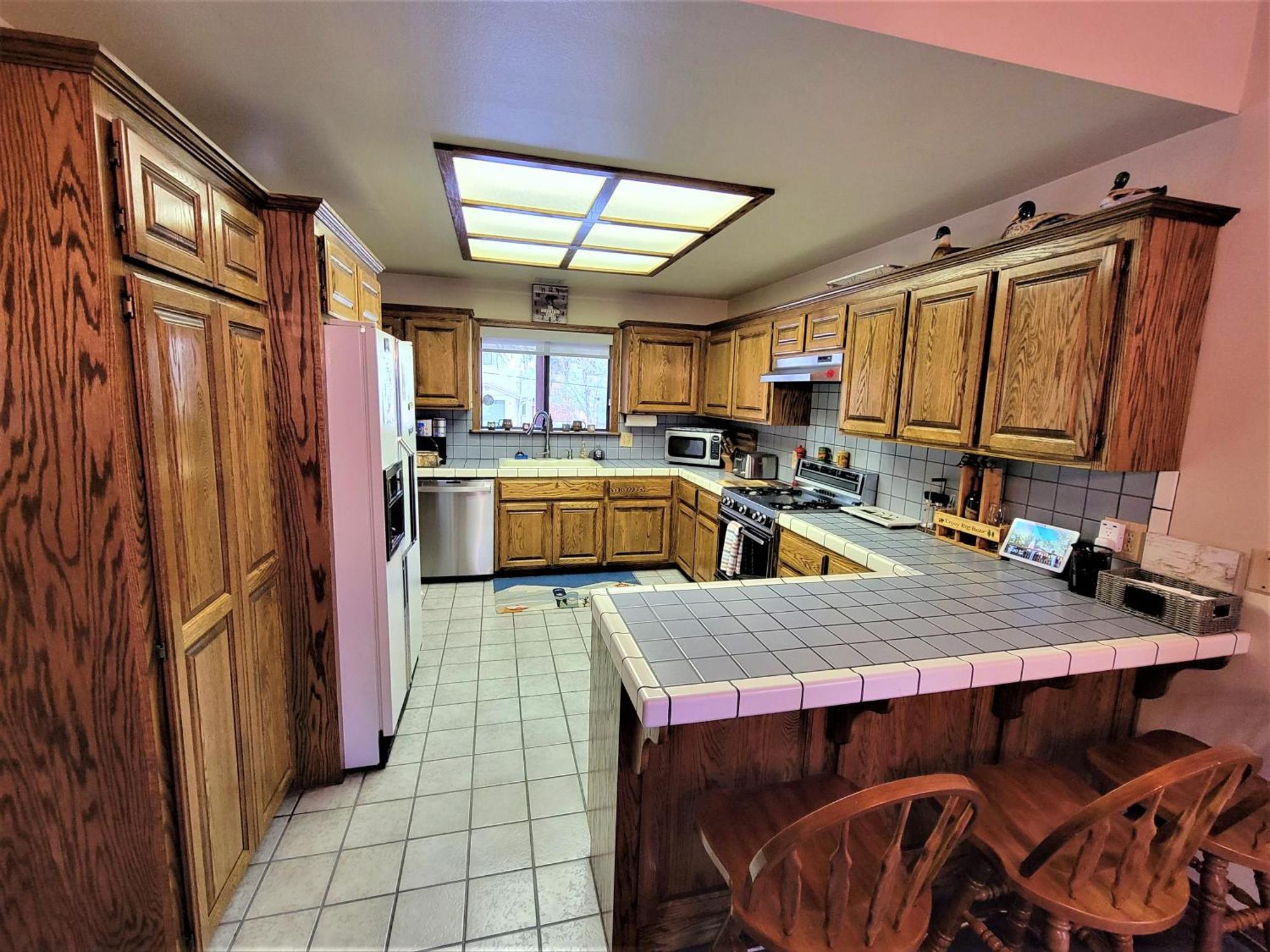 Four Seasons Getaway-Private Hot Spa With Pine Tree Views-Walk To Village And Pineknot Trailhead-Plus King Bed! Big Bear Lake Bagian luar foto
